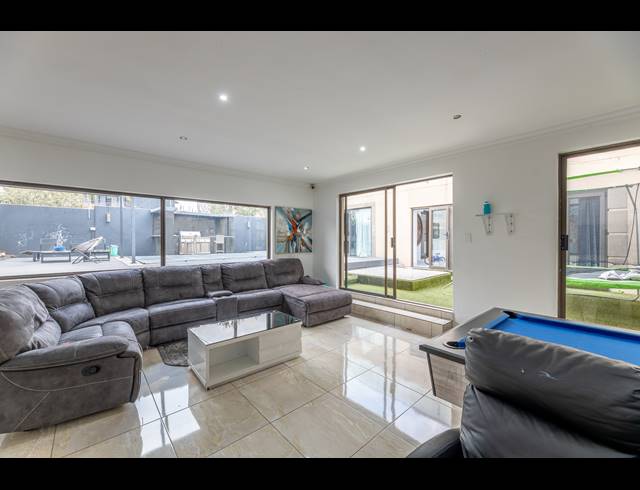 4 BEDROOM HOUSE FOR SALE IN BROADACRES